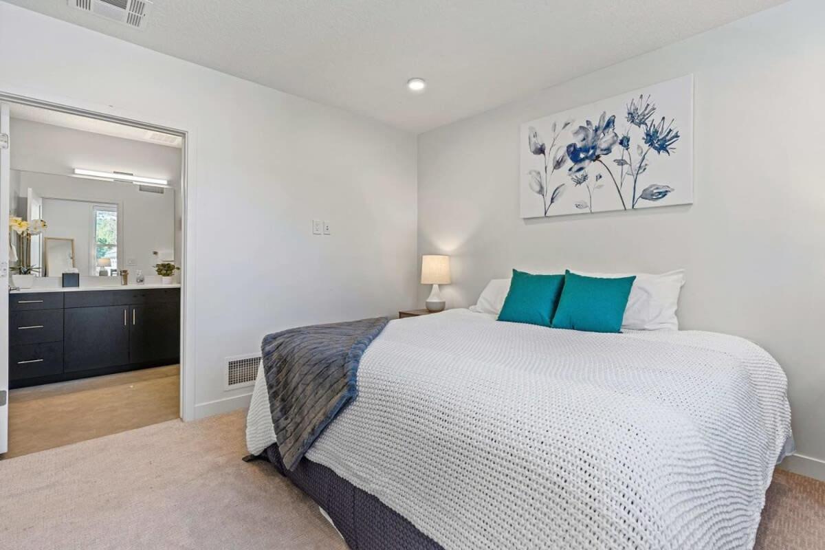 2Br Luxury Urban Escape Balcony & Fitness Center Apartment Salt Lake City Exterior foto